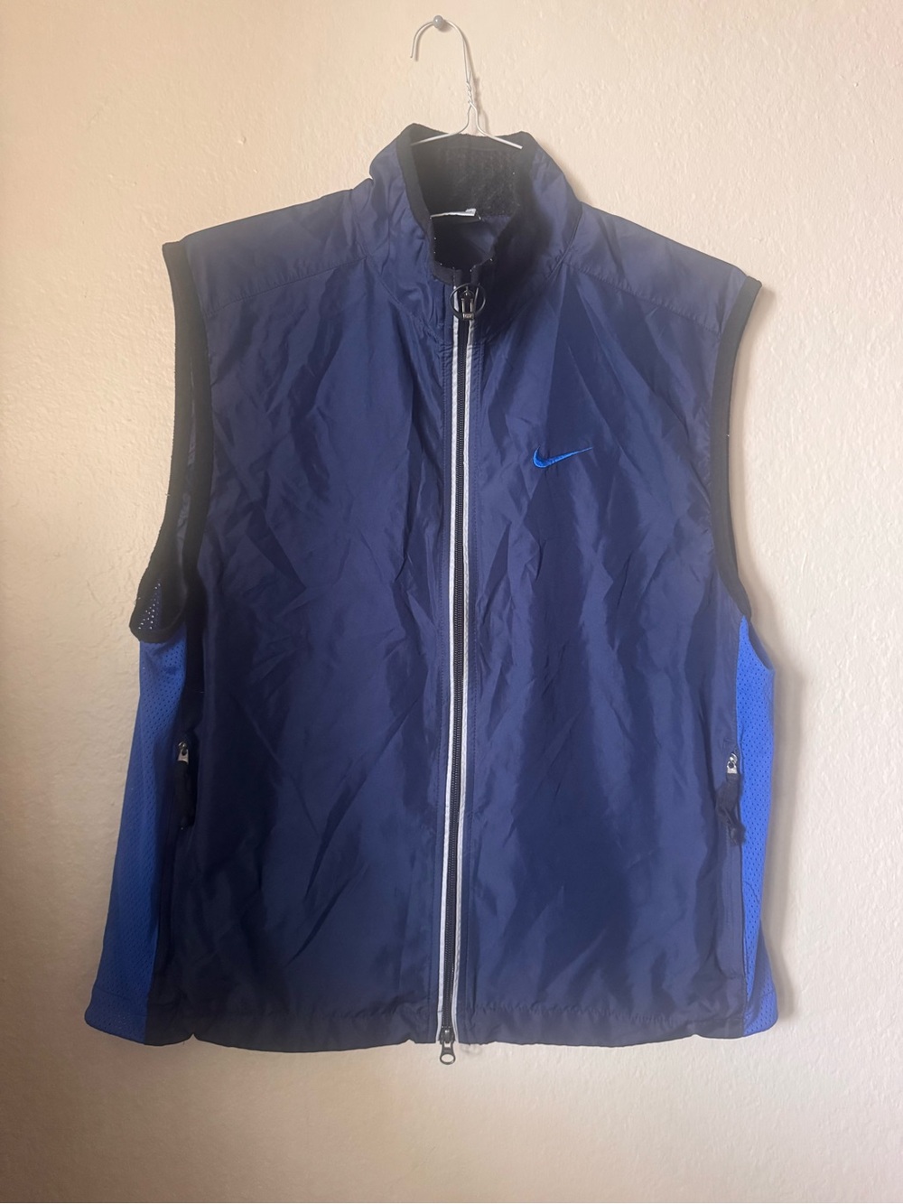 Nike vintage athletic running vest size medium